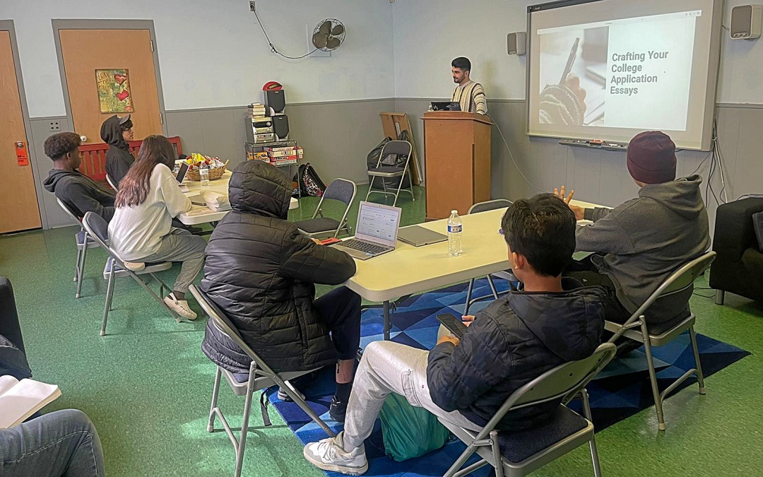 Inspiring College Journeys: Guest Speakers Visit CPM Students