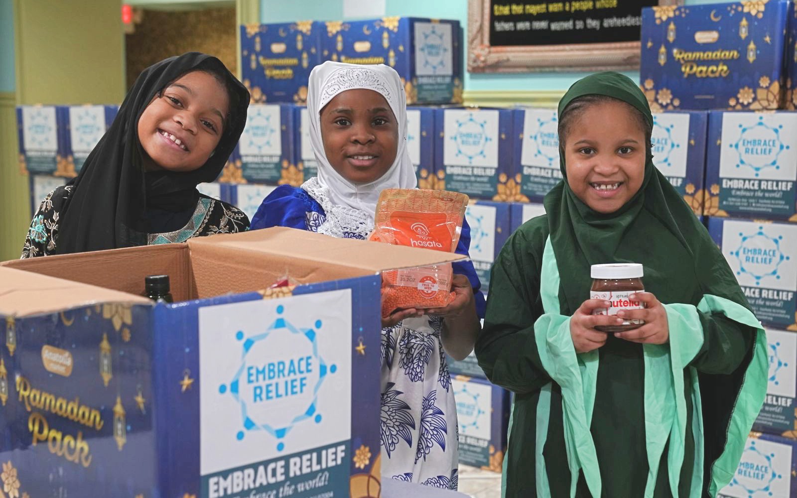 College Path Mentorship Students Lead Food Drive